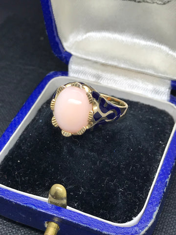 18K Yellow Coral and Enamel Ring